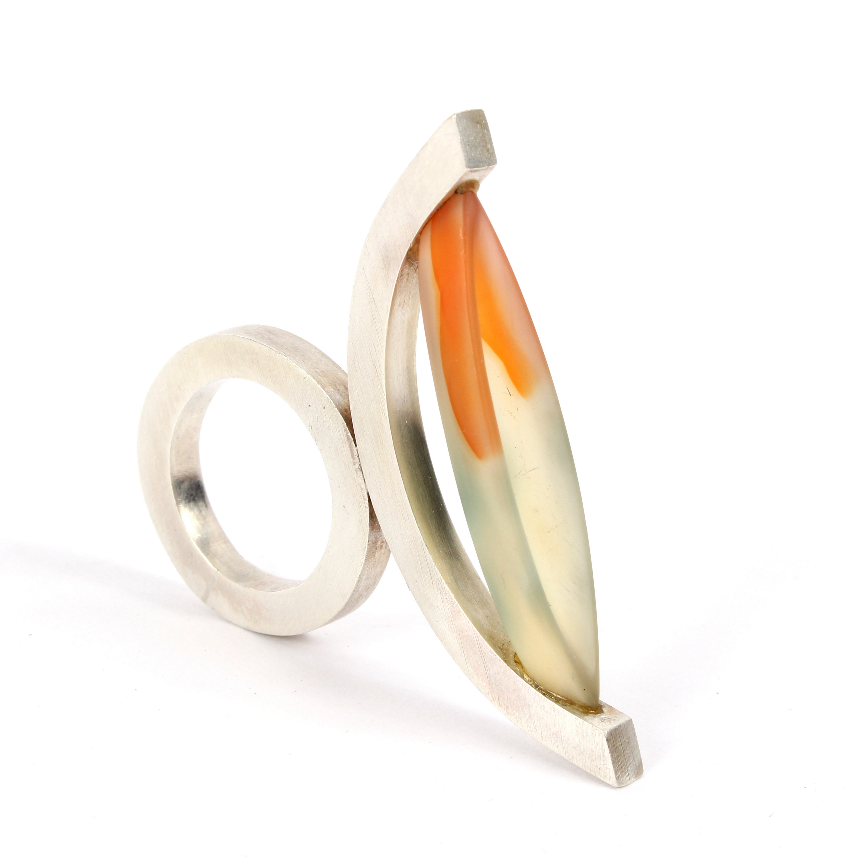 A Barbara Christie silver and agate 'boat' ring,