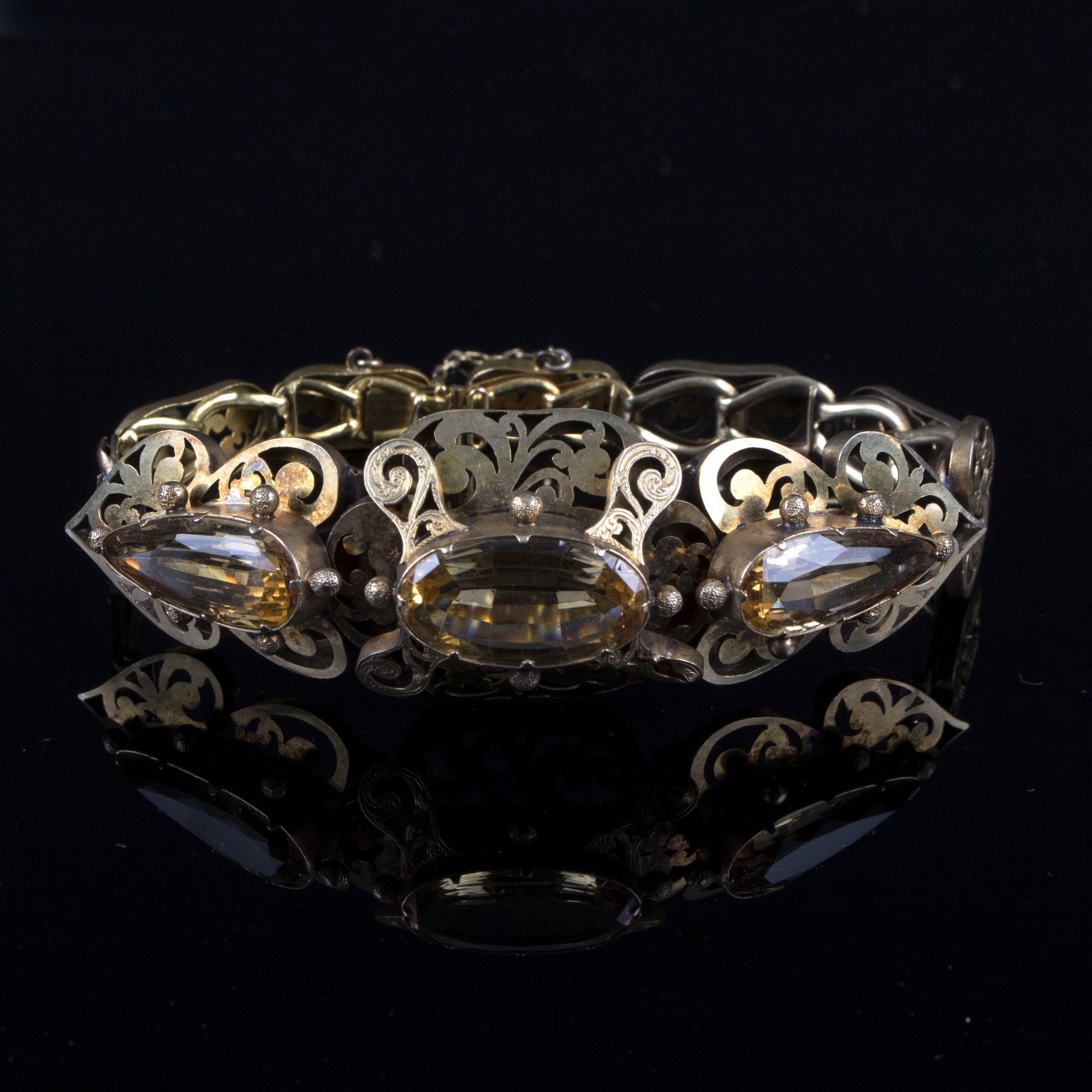 A Victorian gem bracelet,