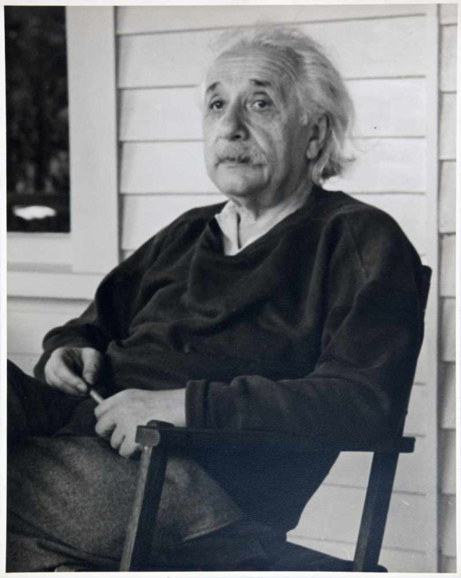 John D. Schiff. Albert Einstein. Fotografie. Vintage (Silbergelatine). Um 1950. 25 : 20 cm. Porträt.