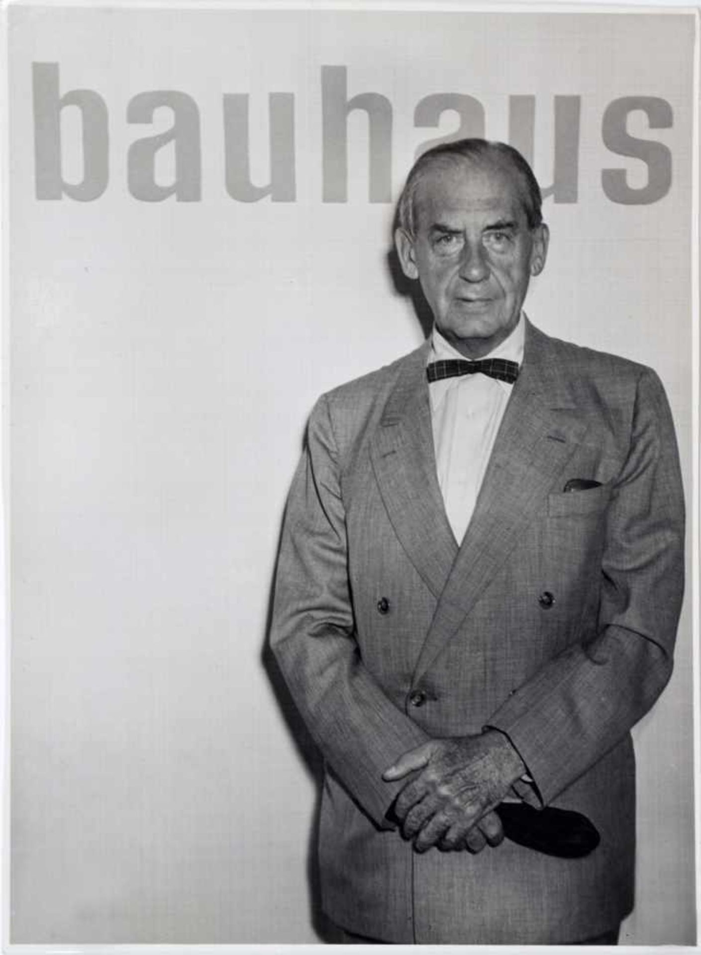 Kurt Julius. Professor Gropius. Fotografie (Vintage, Bromsilbergelatineabzug). Um 1950. 23,5 : 17,