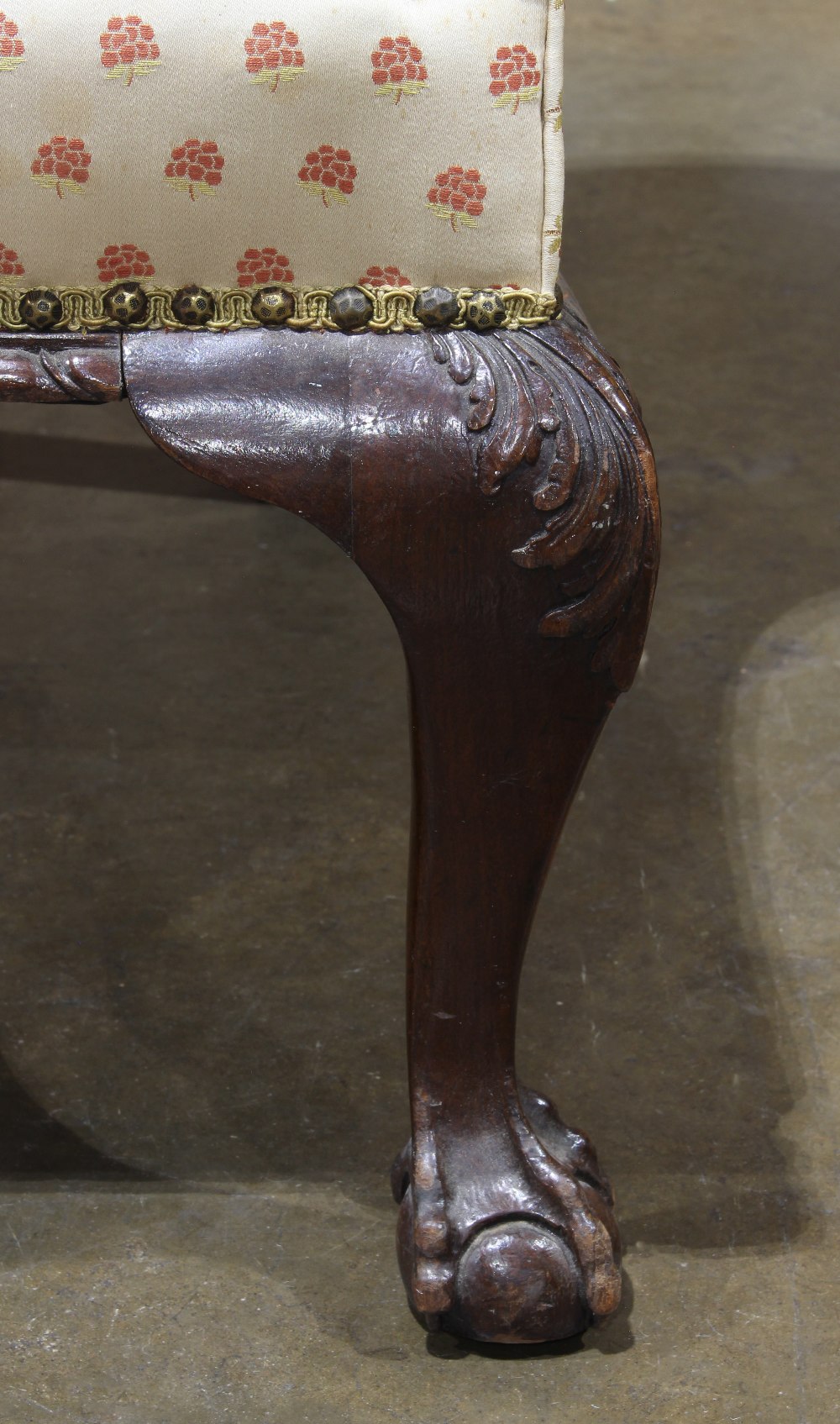 Victorian camel back sofa, having scroll decorated arms and rising on cabriole legs - Image 6 of 6