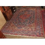 Persian Heriz carpet, 11' x 16'