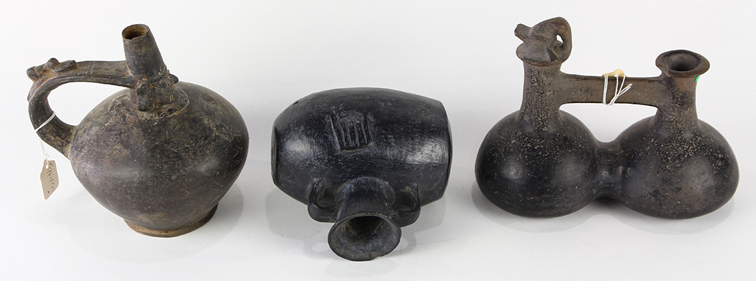 (lot of 3) Pre-Columbian Peruvian black ceramic stirrup vessels, consisting of a Chancay culture