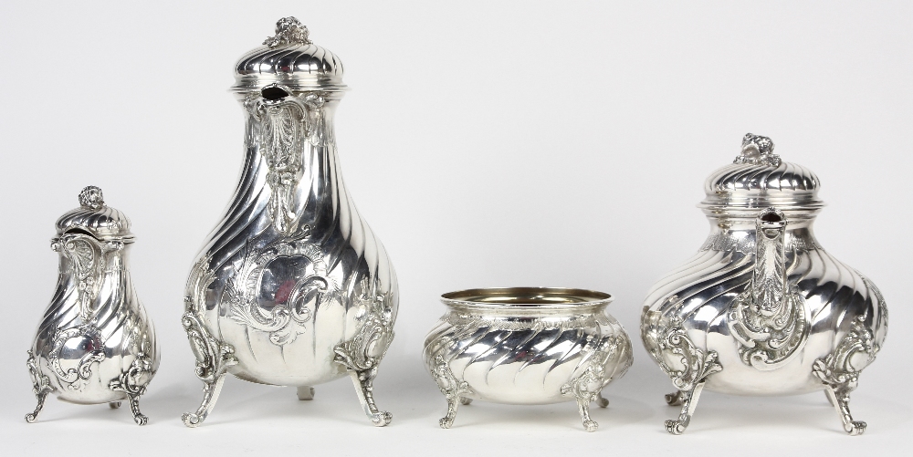 (lot of 4) Rococo style 800 silver hot beverage service, consisting of a tea pot, coffee pot, a - Image 2 of 4