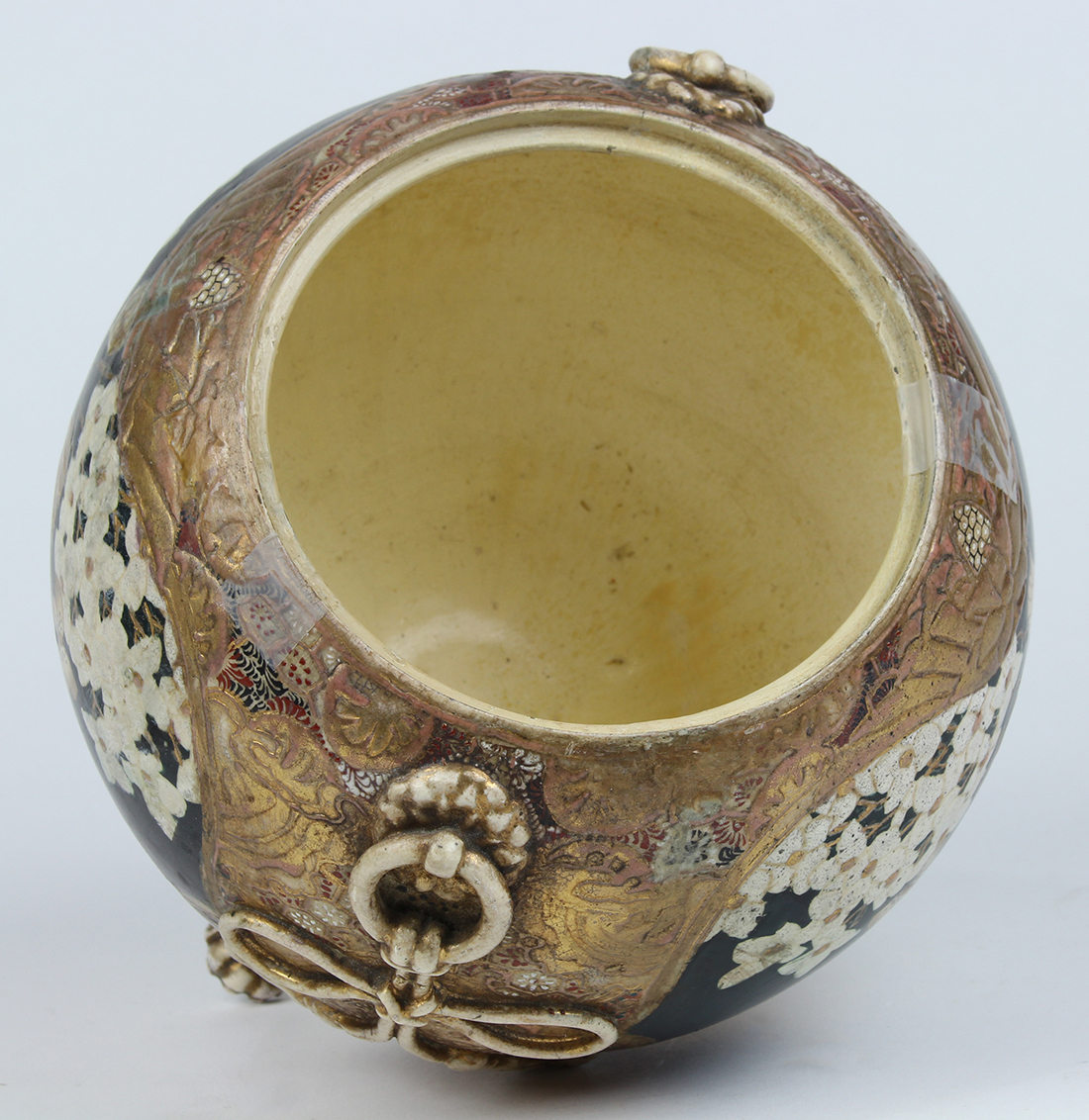 Japanese Satsuma ceramic jar, the lid with a lion form finial, above a globular body having floral - Image 5 of 6