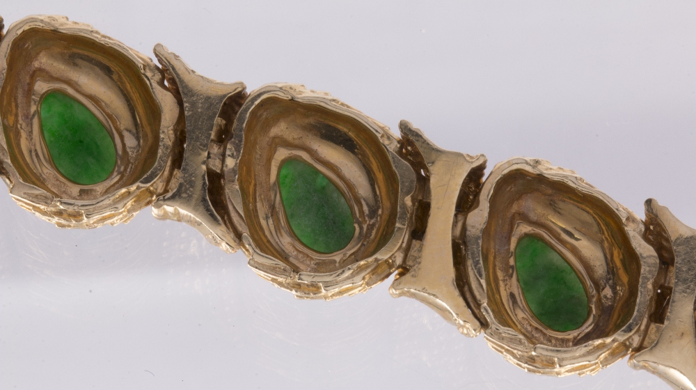 Jadeite and 14k yellow gold bracelet Featuring (11) pear-shaped jadeite cabochons, measuring - Image 6 of 7