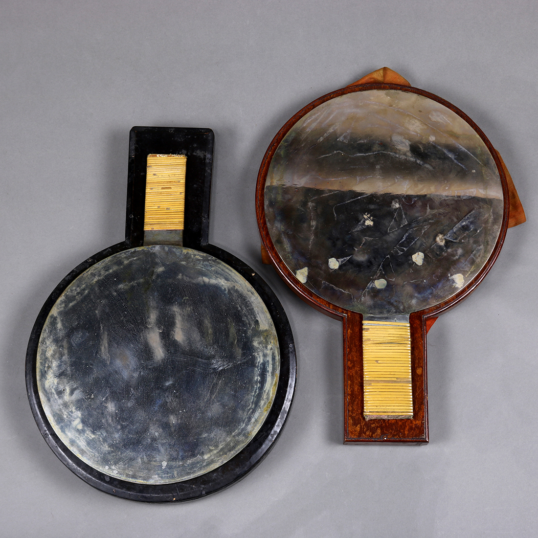 (lot of 2) Japanese hand held metal alloy mirrors: both cast with cranes, pines and minogame turtle, - Image 3 of 3