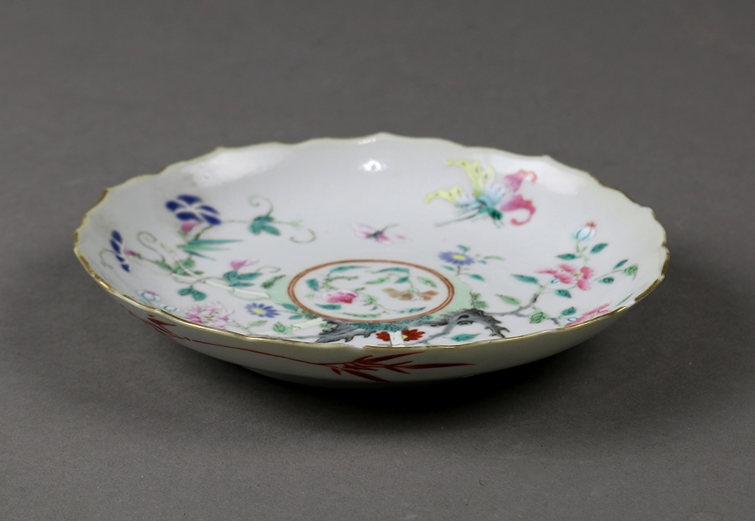 Chinese enameled foliate rim porcelain plate, interior decorated with butterfly and various flowers, - Image 3 of 3