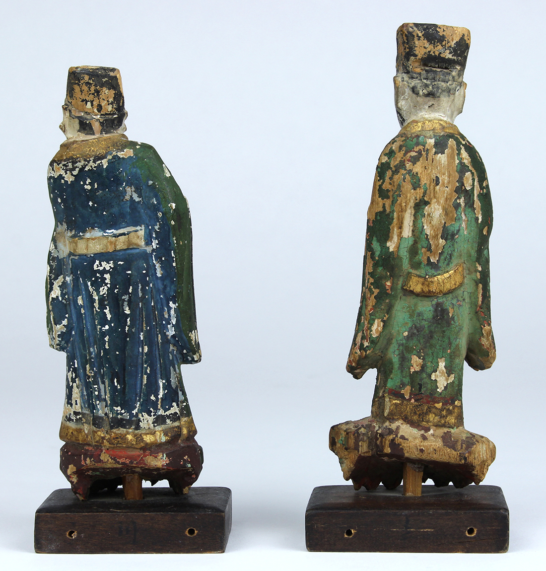 (lot of 2) Chinese polychrome wood figures, each of a standing official in court attire, figure: - Image 4 of 4