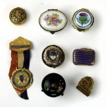(lot of 8) Assorted pill boxes, consisting of (2) porcelain hinged boxes, with gilt metal mounts,