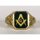 Blood stone, 14k yellow gold Masonic ring Featuring an octagonal blood stone tablet, measuring
