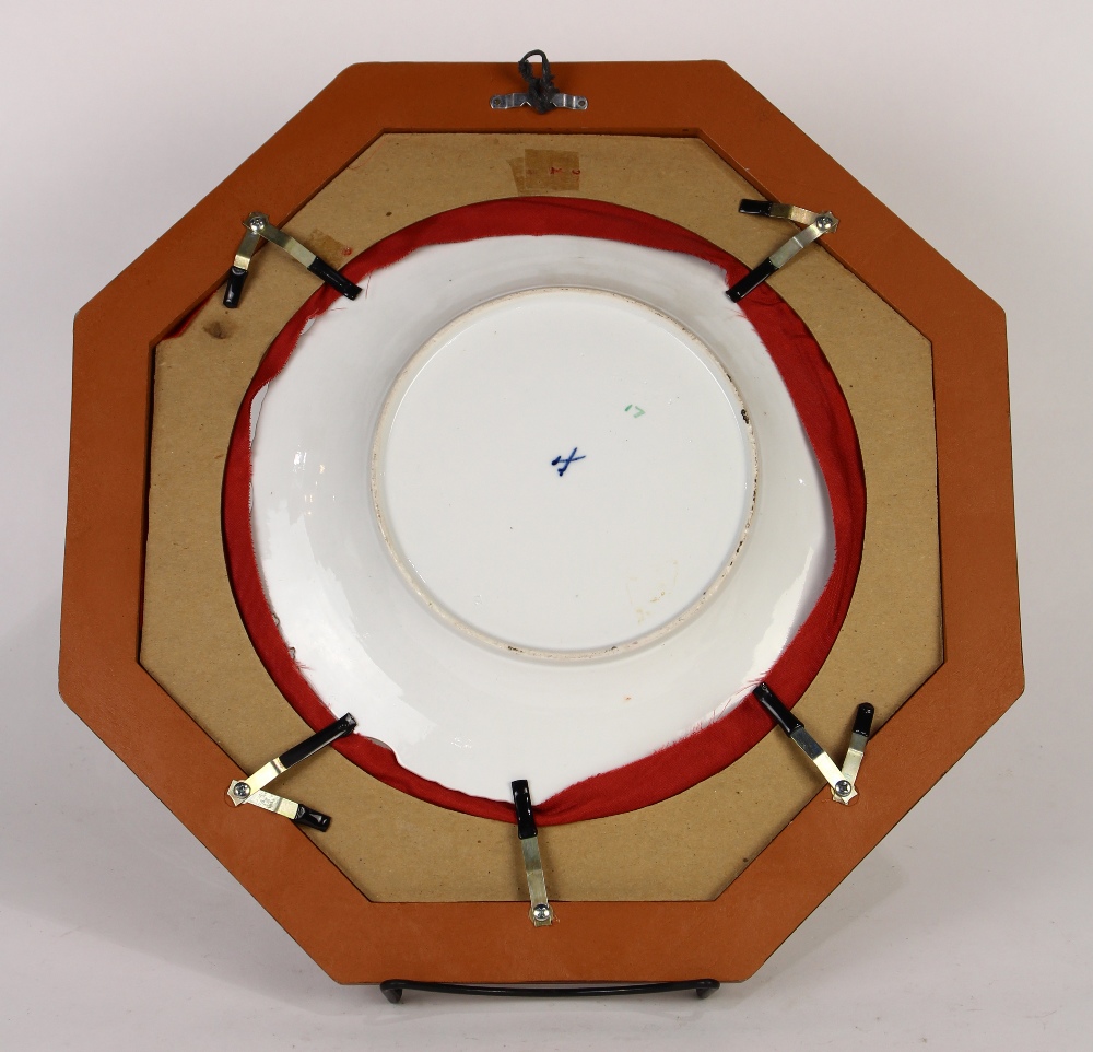 Framed Meissen porcelain plate, within an octagonal wood frame, the plate having a gilt shaped - Image 2 of 3