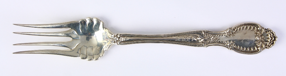 Tiffany & Co. sterling silver serving fork in the "Richelieu" pattern, 9"l; 2.91 troy oz.