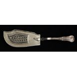 George III sterling silver fish server, London 1819, by Richard Poulden, having a pierced surface