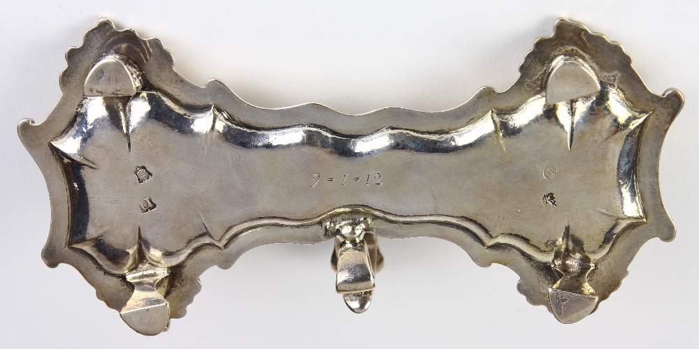 George II silver snuffer tray, London 1755, by G. Boother, the shaped tray surmounted with - Image 3 of 5