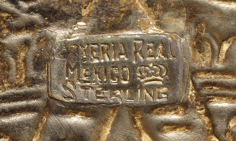 Joyeria Mexican sterling silver platter, 20th Century, incised with Aztec style glyphs depicting the - Image 6 of 6