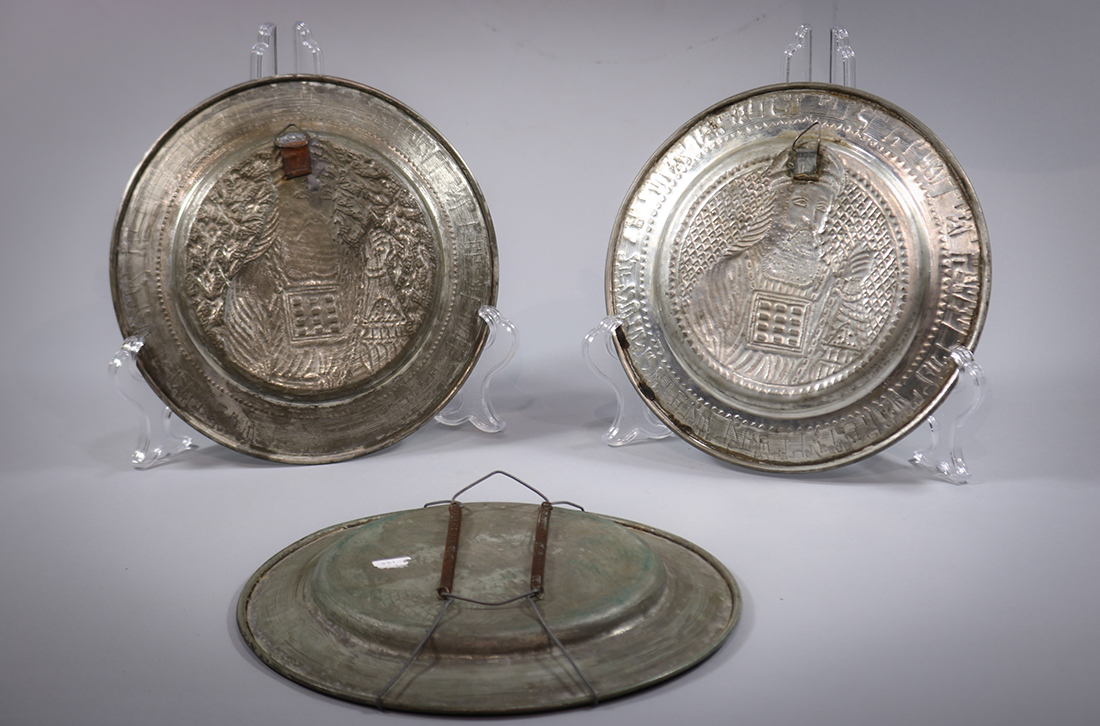 (lot of 3) Judaic incised plate group, each executed in tin with copper plating, depicting Aaron the - Image 2 of 2