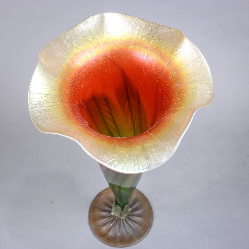 Large Lundberg Studios trumpet form art glass vase, having a flared rim, above the interior with - Image 3 of 5