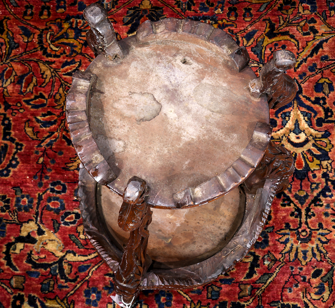 Japanese two-tiered wooden side table, Meiji period,, circular table tops held by tripod carved in - Image 5 of 5