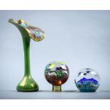(lot of 3) Lundberg Studios art glass group, consisting of a jack-in-the-pulpit vase having a