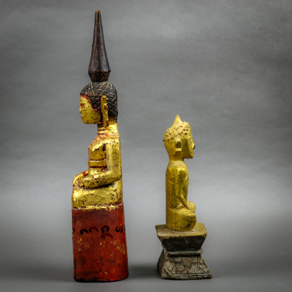 (lot of 2) Southeast Asian gilt wood Buddhas: first, sculpted in strong angles, the oval face topped - Image 5 of 7