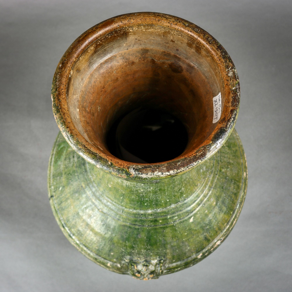 Chinese Han green glazed ceramic vase, with a trumpet neck above the wide shoulders and tapering - Image 4 of 5