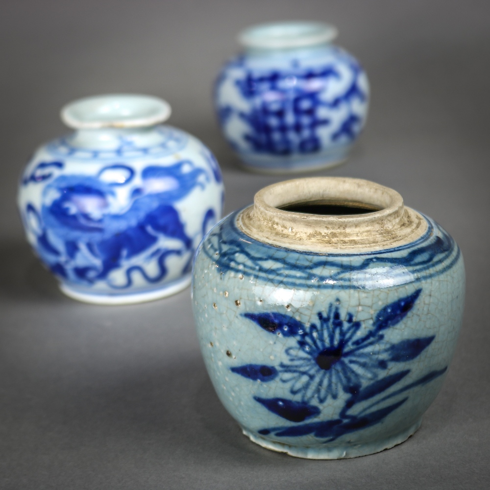 (lot of 3) Chinese ceramic jarlets: two underglaze blue porcelain jarlets, one with fu-lion and