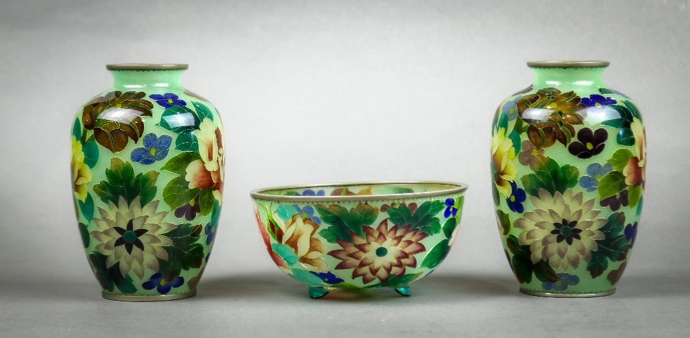 (lot of 3) Japanese plique-à-jour cloisonne, consisting of two vases and one bowl, mille fleur motif - Image 3 of 5