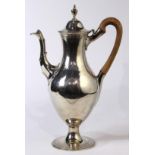 George III sterling coffee pot, London, 1787, having an urn form finial, the pear form body