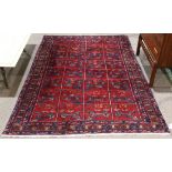 Persian Bakhtiari carpet, 4'9" x 7'5"