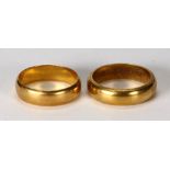 (Lot of 2) 18k yellow gold bands Including 1) 4.8 mm, 18k yellow gold band, size 5.75,