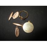 A quantity of 9ct gold items, approx. weight 12.8g