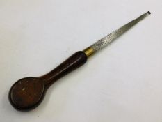 A large 19thC. shipwrights screwdriver