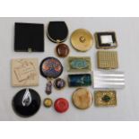 A selection of ladies various vintage compacts inc