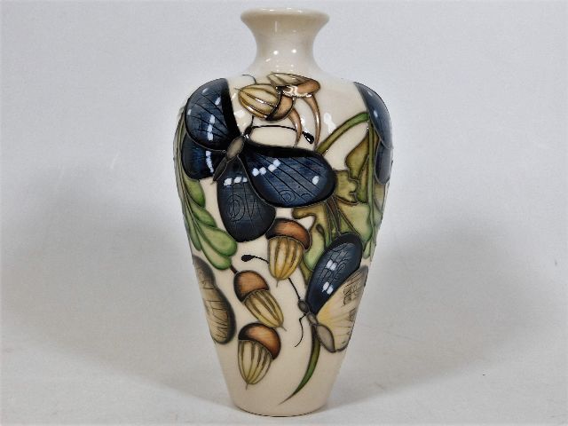A Moorcroft pottery Emma Bossons vase approx. 6.25