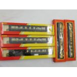 Three boxed Hornby 00 gauge Pullman carriages twin