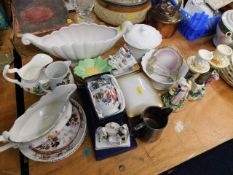A quantity of mixed ceramic items, some 19thC.