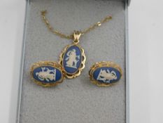 A 9ct gold Wedgwood jasperware earring & necklace