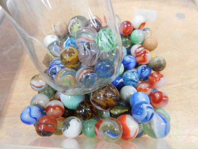 A boxed quantity of vintage marbles