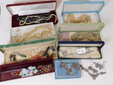 small quantity of marcasite jewellery & a quantity