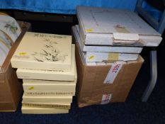 Approx. 16 decorative boxed modern collectors plat