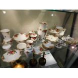 Approx. 25 pieces of Royal Albert Country Roses po