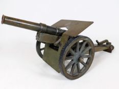 A detailed early 20thC. German scale model cannon