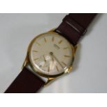 A gents 9ct gold cased Vertex Revue wristwatch