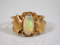 A 14ct gold ring set with opal stone size O/M 4.2g