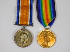 A pair of WW1 medals awarded to 202024 Pte W E Yeo