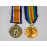 A pair of WW1 medals awarded to 202024 Pte W E Yeo