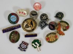 A small quantity of badges