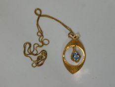A small 9ct gold necklace with pendant 4.1g