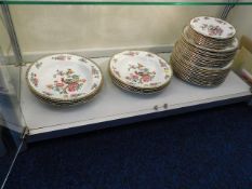 A quantity of English porcelain dinnerware